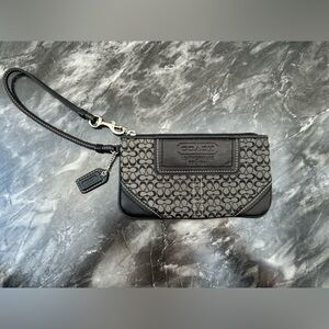 Coach Leatherware Signature C Wristlet